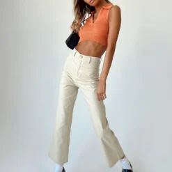 Princess Polly Carter Pants Beige -Modeoryx Sales Store 0 modelinfo fiona us0 29b8d6fb 104b 46a8 8005 40e4ad6b069d
