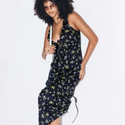 Motel Fiaso Dress Lemon And Lime Black -Modeoryx Sales Store 00 modelinfo Cindy us2 bfef843a cdcf 4522 9422 244c2ed30c7e