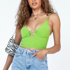 Elora Top Green -Modeoryx Sales Store 1 modelinfo alyssa us4 badbca1c 682e 4922 b9e1 a80314b1b46b