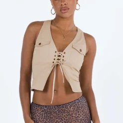 Princess Polly Synto Vest Top Taupe -Modeoryx Sales Store 1 modelinfo lola us4 6055df59 875f 49b1 9c08 178a30b065b0