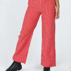 Princess Polly Euros Pants Red Tartan -Modeoryx Sales Store 1 modelinfo sarah us4 611105b6 34f0 4c6c 9ce7 b5f40bef32bf