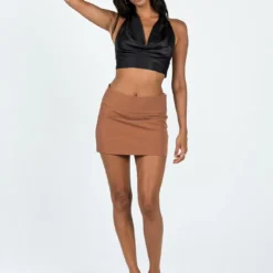 Princess Polly Puzo Halter Top Black -Modeoryx Sales Store 2 modelinfo Amelia us2 cb2aba9e b009 43ec bee8 ba6f6eae5d15