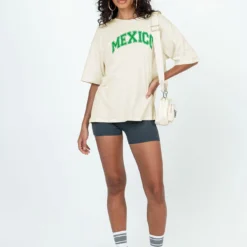 Princess Polly Mexico Graphic Tee Off White -Modeoryx Sales Store 2 modelinfo Ariel us4 ff58f1be baee 4606 9403 6d2ea8f65365