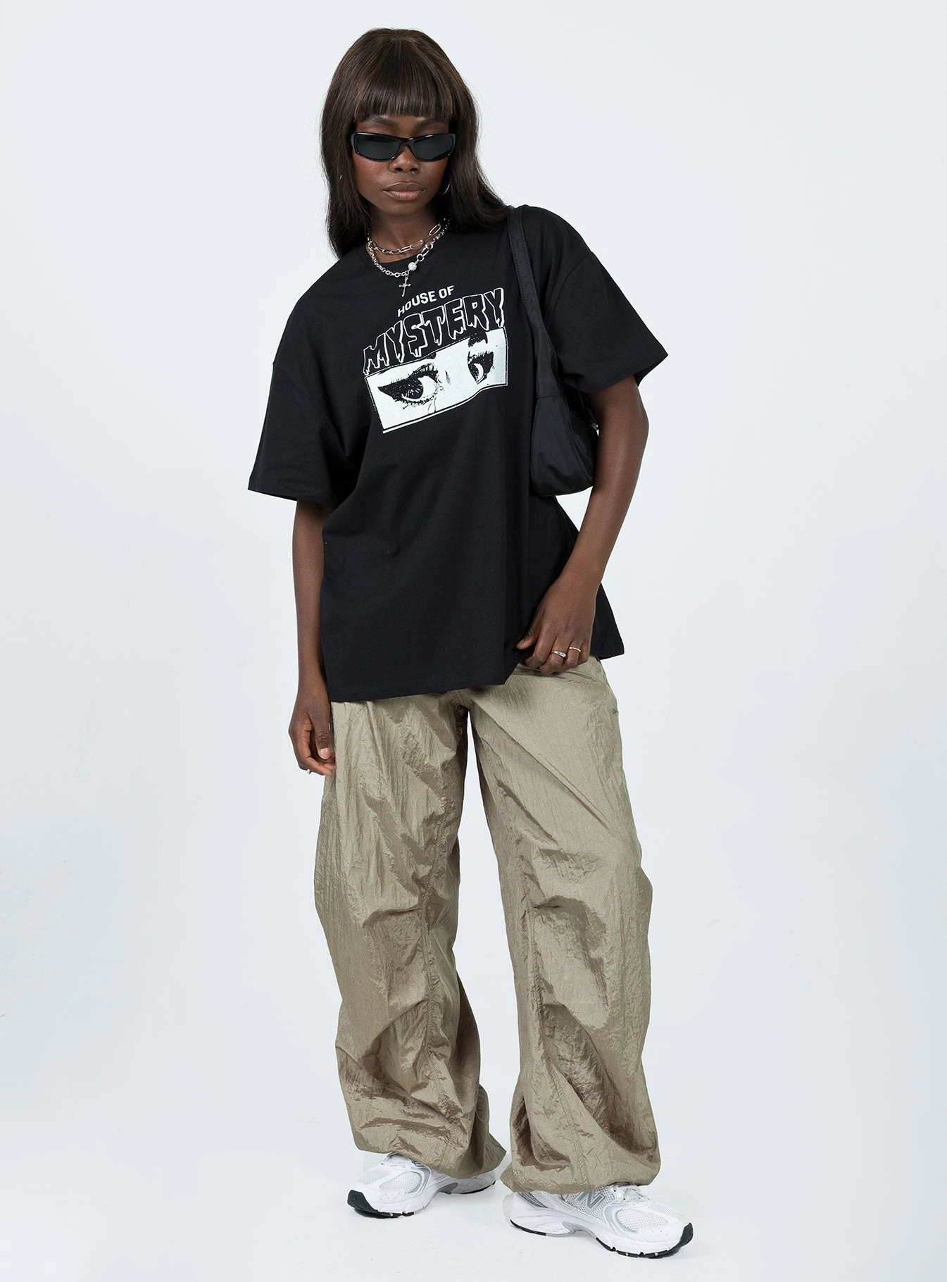 House Of Mystery Oversized Tee Black 3 House Of Mystery Oversized Tee Black - Image 3