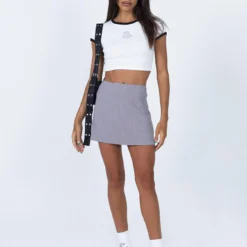 Princess Polly Angel Love Cropped Tee White 11 Princess Polly Angel Love Cropped Tee White -Modeoryx Sales Store 2 modelinfo Jess us2 26c1eab5 a1a0 4b9d 98d8 8ea98a5378bd