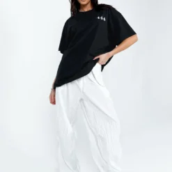 444 Oversize Tee Black -Modeoryx Sales Store 2 modelinfo Josephine us2 040348f2 d51c 4e7d ada4 a63a40923138