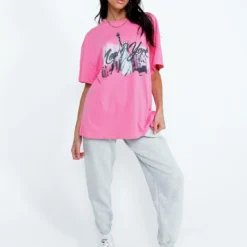 New York Oversize Tee Pink -Modeoryx Sales Store 2 modelinfo Josephine us2 6054187c eb11 4494 a9cf 06463aed5bb9
