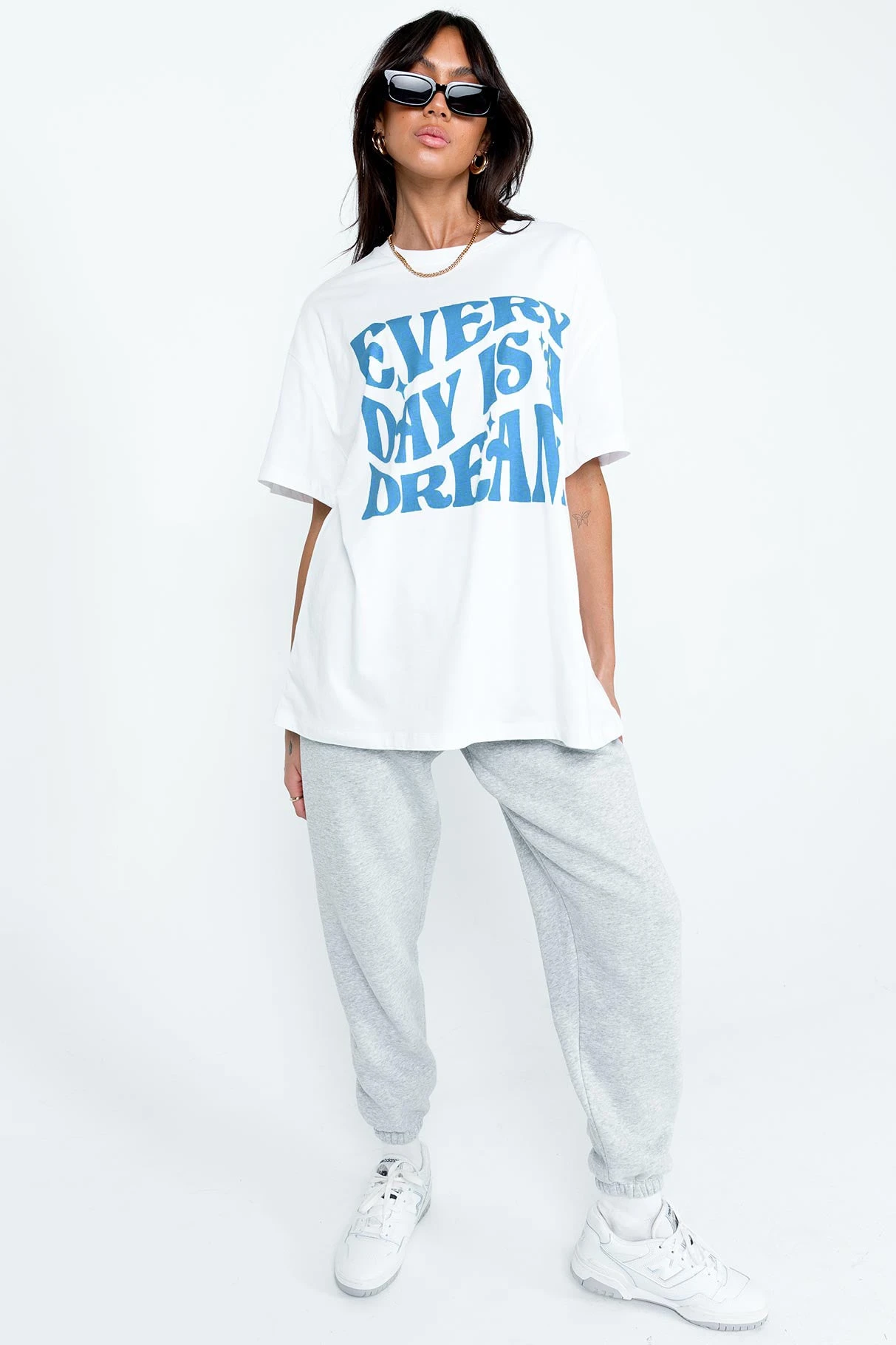 Every Day Oversize Tee White 3 Every Day Oversize Tee White - Image 3