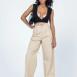 Princess Polly Kira-Jane Pants Cream -Modeoryx Sales Store 2 modelinfo Lyric us2 2f678ae6 0453 469a 9bf1 9d20946cf0a7