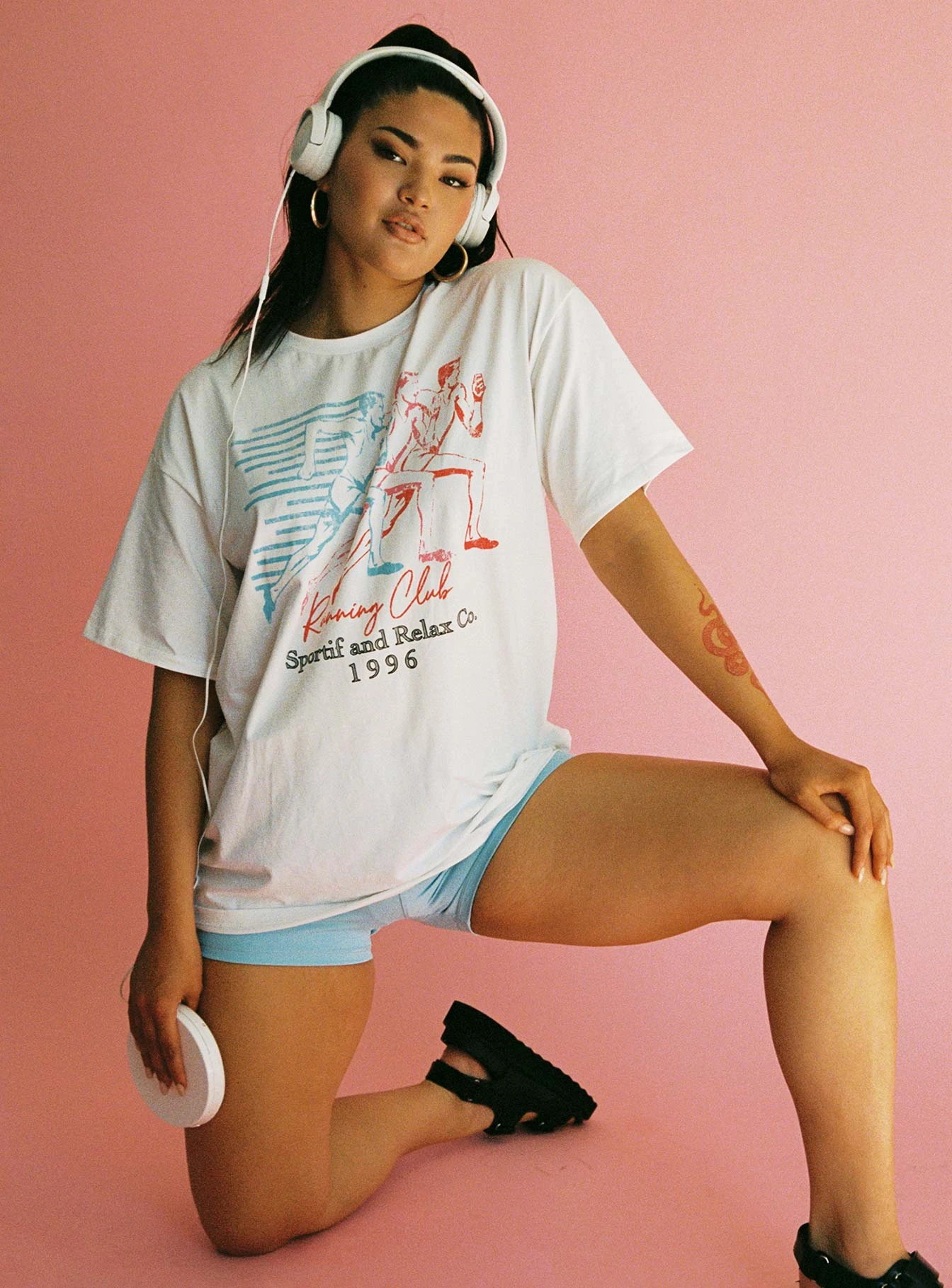 Running Club Graphic Tee White 2 Running Club Graphic Tee White - Image 2