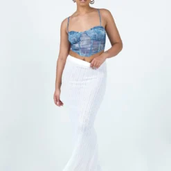 Princess Polly Sisto Top Blue -Modeoryx Sales Store 2 modelinfo Sarah us4 fa503c53 e558 4027 8ce2 bc036e670150