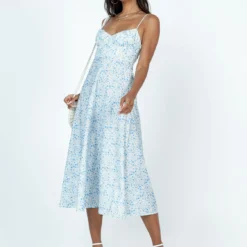 Princess Polly Amara Midi Dress Blue Multi -Modeoryx Sales Store 2 modelinfo Vivien us4 64952f1f e56f 4656 a54d 8a045e3f72ed