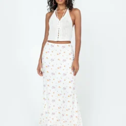 Princess Polly Vestey Top White -Modeoryx Sales Store 2 modelinfo ariel us4 22b874a5 a18a 407d 87f4 e21fb61d421e