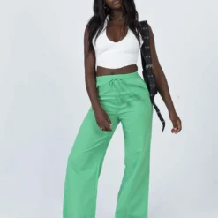 Princess Polly Aubrie Wide Leg Pants Green -Modeoryx Sales Store 2 modelinfo cynthia us2 3f4d3b42 b08d 4e3b 8126 69fb8e80c5da