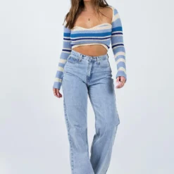 Princess Polly Serafini Bolero Knit Top Blue -Modeoryx Sales Store 2 modelinfo mikayla us6 74210b2d b50d 4649 9b5c 2d7ca93f9d4d