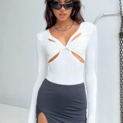 Tadmor Bodysuit Ivory 6 Tadmor Bodysuit Ivory -Modeoryx Sales Store 3 model info Josephine us2 f6cb787d a65e 4fc0 9046 139e6d96f044