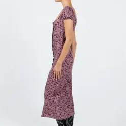 Motel Larson Dress 90s Floral Burgundy -Modeoryx Sales Store 3 model info Kiana us2 15e7e448 84bc 4819 a133 df9bed07b0aa