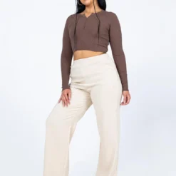 Princess Polly Audrie Pants Beige 6 Princess Polly Audrie Pants Beige -Modeoryx Sales Store 3 modelinfo Alicia US10 4aa09eb5 0681 4bbe 979c cb44f0fafb1f