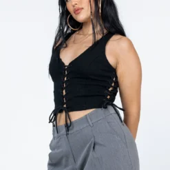 Princess Polly Walker Top Black 9 Princess Polly Walker Top Black -Modeoryx Sales Store 3 modelinfo Alicia us8 a23bf678 dec2 40f0 9e77 06c06a3c82e4