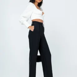 Princess Polly Amare Pants Black -Modeoryx Sales Store 3 modelinfo Christina us4 3c7a6838 f87b 4a21 ab12 51ab919da417