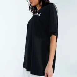 444 Oversize Tee Black -Modeoryx Sales Store 3 modelinfo Josephine us2 577bc700 2e36 4b3c a3ff c5fa7eb851a9