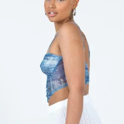 Princess Polly Sisto Top Blue -Modeoryx Sales Store 3 modelinfo Sarah us4 386a5785 d06f 461c b114 3ce30120b2a5