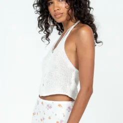 Princess Polly Vestey Top White -Modeoryx Sales Store 3 modelinfo ariel us4 0aff7f70 49e1 41ab bfa9 bf5b9320a8c1