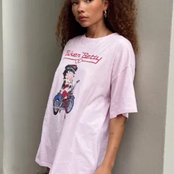 Princess Polly Betty Boop Oversized Biker Tee Pink -Modeoryx Sales Store 3 modelinfo ashley us2 57a16ef7 5373 40bb 9cee 223d738edc77