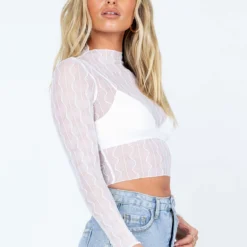 Princess Polly Aaron Long Sleeve Top White -Modeoryx Sales Store 3 modelinfo ashley us4 14e388ca 7c75 4698 bb72 507c4466e2f5