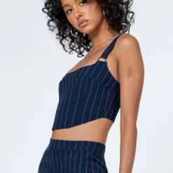 Princess Polly Josie Top Blue -Modeoryx Sales Store 3 modelinfo bella us2 a5eb1d41 51c6 4776 93cc f112ea41bc4c