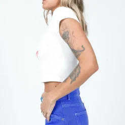 Princess Polly Runway Baby Tee White -Modeoryx Sales Store 3 modelinfo cathlin us2 5d711240 4b04 4582 8223 7aab4c8ef21d