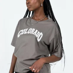 Princess Polly Colorado Graphic Tee Grey -Modeoryx Sales Store 3 modelinfo cynthia us4 046c72a9 cf4b 4e54 bc19 6c46190652eb