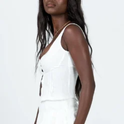 Cheyla Top White -Modeoryx Sales Store 3 modelinfo cynthia us4 58ab45e2 d5d9 4665 ac4d 2271e44bfb01