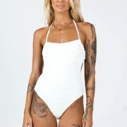Princess Polly Adele Bodysuit White -Modeoryx Sales Store 3 modelinfo emma leigh US4 470017ea e2af 4348 bc26 5051a5608385