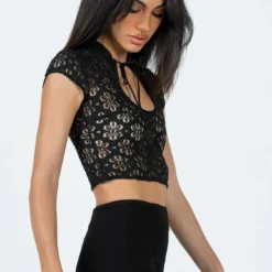 Princess Polly Amity Lace Top Black -Modeoryx Sales Store 3 modelinfo jess us2 eee0c11d 99f6 496d 9673 8cc9a8f59883