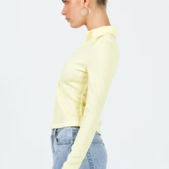 Princess Polly Tonkin Top Yellow -Modeoryx Sales Store 3 modelinfo kiana us2 1eab80dc f1ee 4ab3 a3d6 7b7447d2e6ea