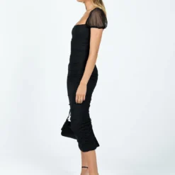 Charvi Short Sleeve Midi Dress Black 10 Charvi Short Sleeve Midi Dress Black -Modeoryx Sales Store 3 modelinfo kiana us2 3ab032c9 36d0 4a03 972b d87b608242b5