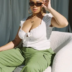 Elouise Crop Top White Curve -Modeoryx Sales Store 3 modelinfo miccy us14 a3d0ead0 935d 4897 8b71 7a3216b431cc