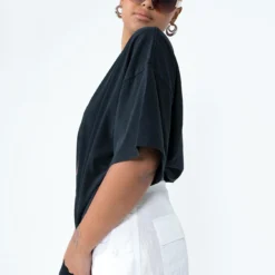 Looney Tunes Taz Oversized Tee Black -Modeoryx Sales Store 3 modelinfo sarah us6 c2642a4b 159c 4cc0 84ed efd5f91660e6