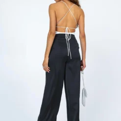 Princess Polly Dorothy Pants Black -Modeoryx Sales Store 4 modelinfo Alyssa us4 8dd893db 1139 4074 a8b5 c87386572237