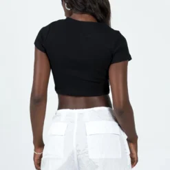Classic Crop Tee Black Tall 13 Classic Crop Tee Black Tall -Modeoryx Sales Store 4 modelinfo Cynthia us4 3c369d70 1e82 4bbd b5f1 57792f6c95f3