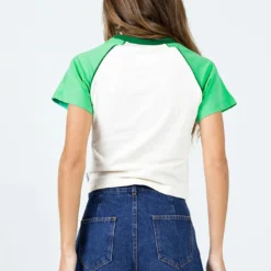 The Ragged Priest Delusion Tee White -Modeoryx Sales Store 4 modelinfo Elise us2 74eef378 82cc 4b16 9ba6 241e71ea3a18