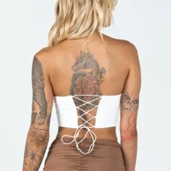 Princess Polly Maiya Strapless Top White -Modeoryx Sales Store 4 modelinfo Emma Leigh US4 d436f82d 2618 45cb 9890 b1ad160d7da4