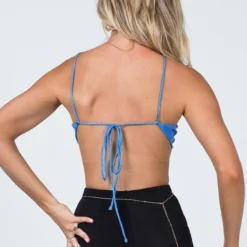 Princess Polly Jensen Top Blue -Modeoryx Sales Store 4 modelinfo Emma US2 e5ee91f3 0237 40fe affd 93a8a5f98f5f