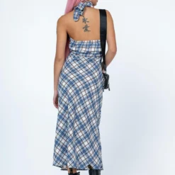 Princess Polly Kennedy Midi Dress Blue / White -Modeoryx Sales Store 4 modelinfo Jayechelle us4 25e88e68 9ba7 4fec a611 34003662c1b6
