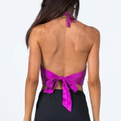 Princess Polly Leone Top Purple -Modeoryx Sales Store 4 modelinfo Jess US2 a83f75ee a9c8 4d6c bdcc 39cda966a5d5