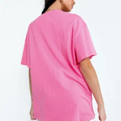 New York Oversize Tee Pink -Modeoryx Sales Store 4 modelinfo Josephine us2 34fdfed7 fb38 4177 ac1a b54f31f0ced8