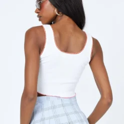 Princess Polly Strawberry Kisses Top White -Modeoryx Sales Store 4 modelinfo Tori us2 acfcc3d4 a9ac 4184 b96a 48bb3aaf5123