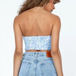 Princess Polly Saddlers Strapless Top Blue -Modeoryx Sales Store 4 modelinfo alyssa us4 644c3a38 8ede 4b5d aa39 031baf82c6c8