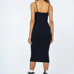 Princess Polly Oxford Midi Dress Black 7 Princess Polly Oxford Midi Dress Black -Modeoryx Sales Store 4 modelinfo alyssa us4 e01e04e5 56c2 427d 8af3 c6cbf312c5eb